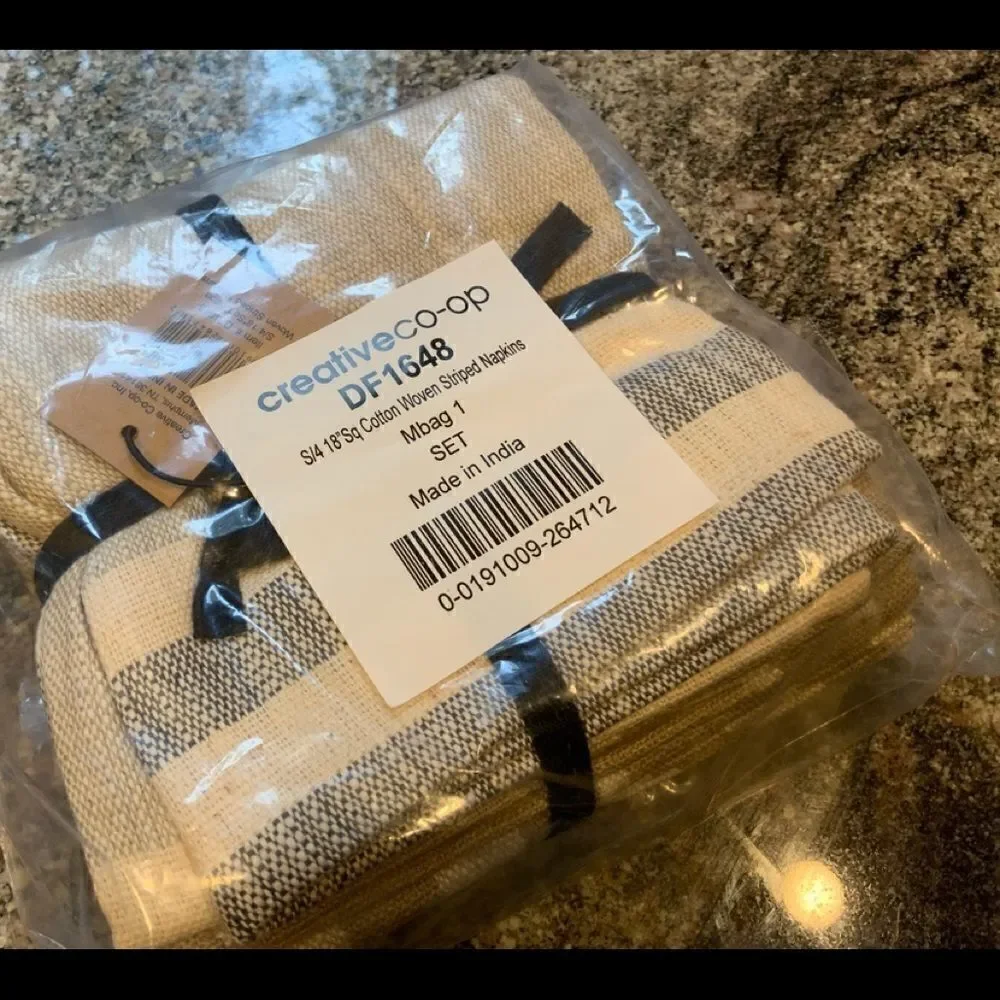 100% Cotton Napkins - NWT Farmhouse charming and trendy beige black